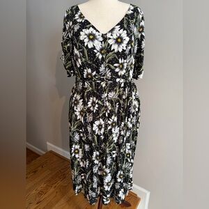 Torrid Black and White Floral Midi Dress - Torrid Size 3 (22-24, 3X)